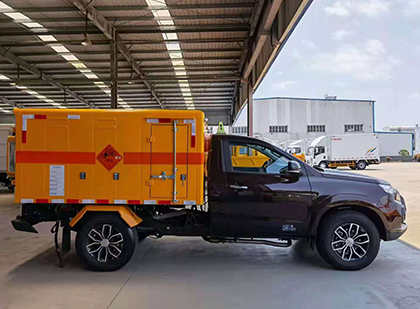 林周爆破器材运输车